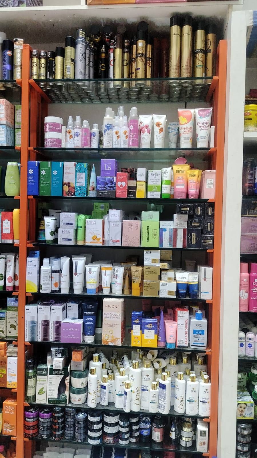 Best cosmetic wholesale store in Purasaiwakkam
